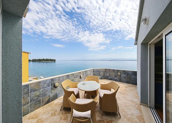 Punta Preko Apartments