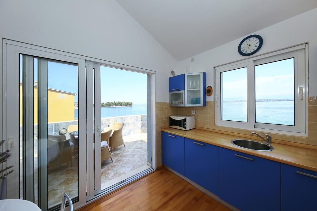 Apartment Punta Preko